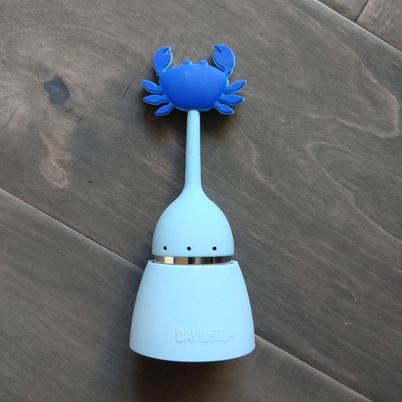 David'sTEA Stackable Mermaid Mug and Tea Infuser - Picture 8 of 9